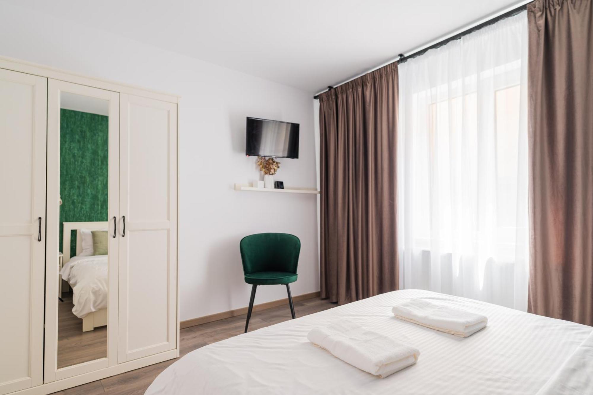 Fun House - Comfortable Stay With Garden And Near Parking Brasov Exterior photo